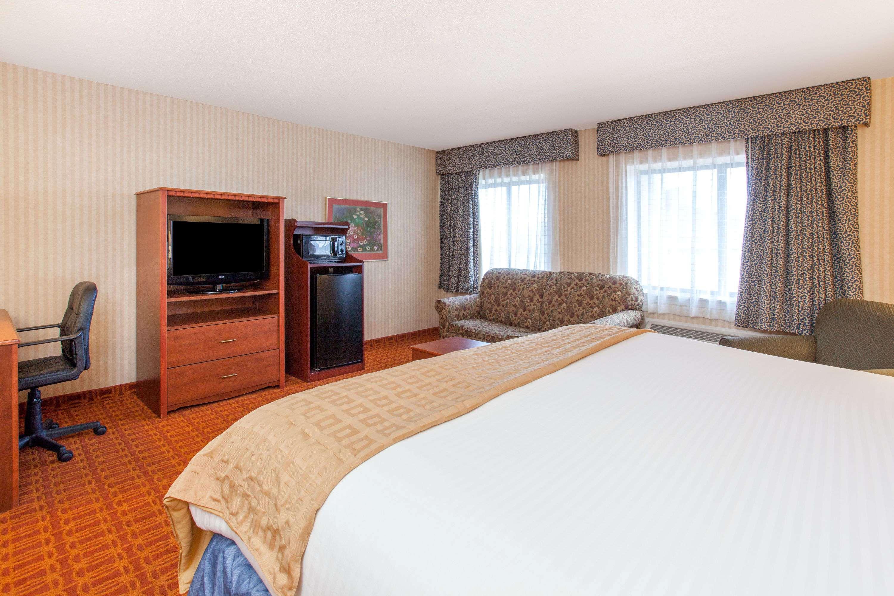 Baymont By Wyndham Detroit/Roseville Exterior foto